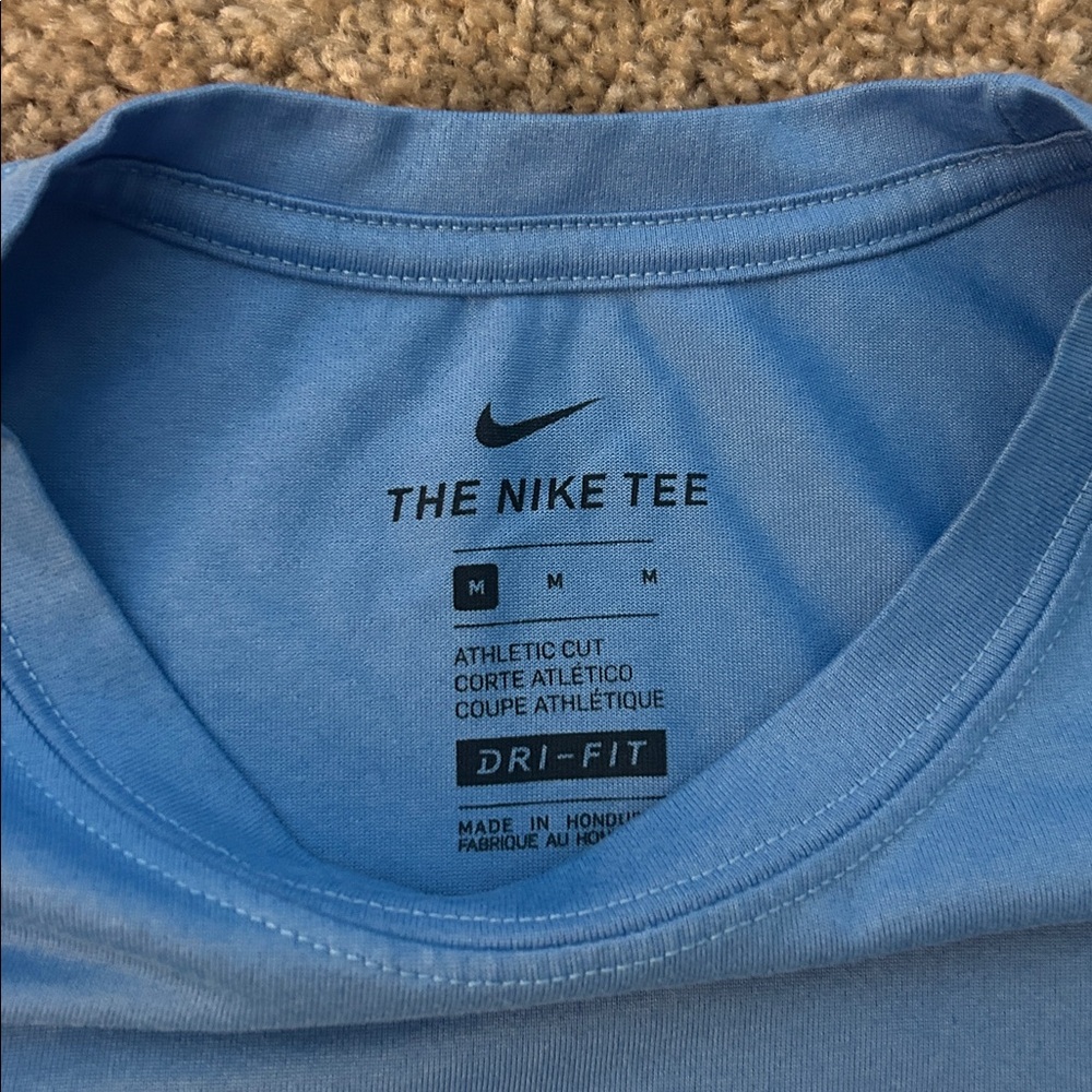 Nike UNC Tar Heels Mens M Carolina Blue Dri-Fit Tee - Picture 7 of 8